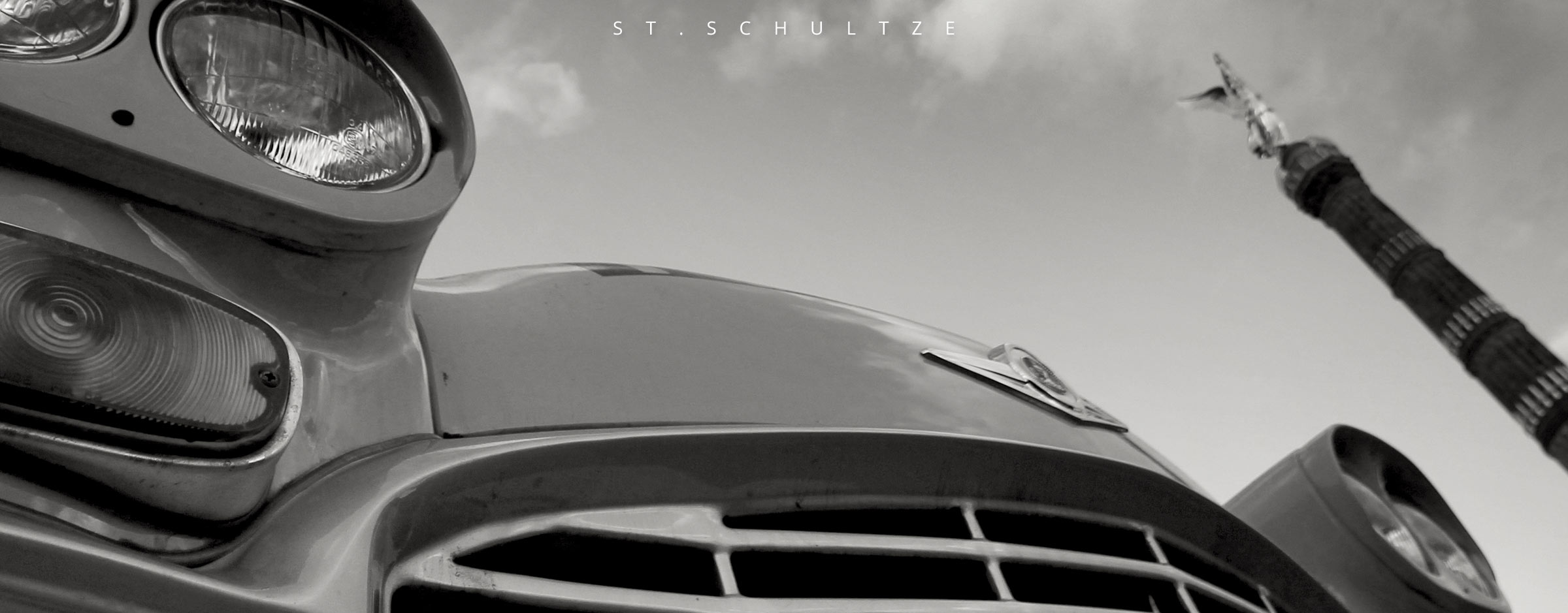 latin style meets Berlin: vintage oldtimer seen in Berlin